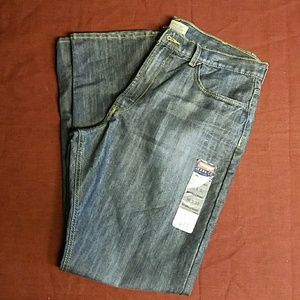 New Men's Wrangler Jeans  Relaxed Stright